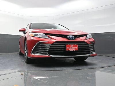 2023 Toyota Camry Hybrid XLE