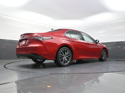 2023 Toyota Camry Hybrid XLE