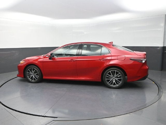 2023 Toyota Camry Hybrid XLE