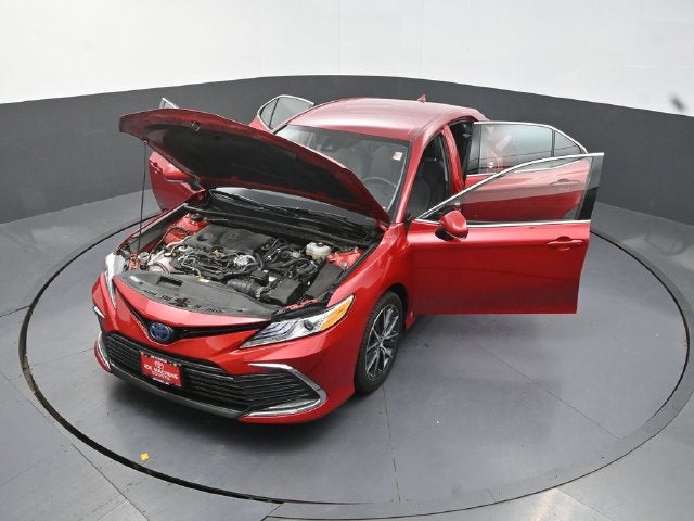 2023 Toyota Camry Hybrid XLE