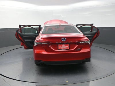 2023 Toyota Camry Hybrid XLE