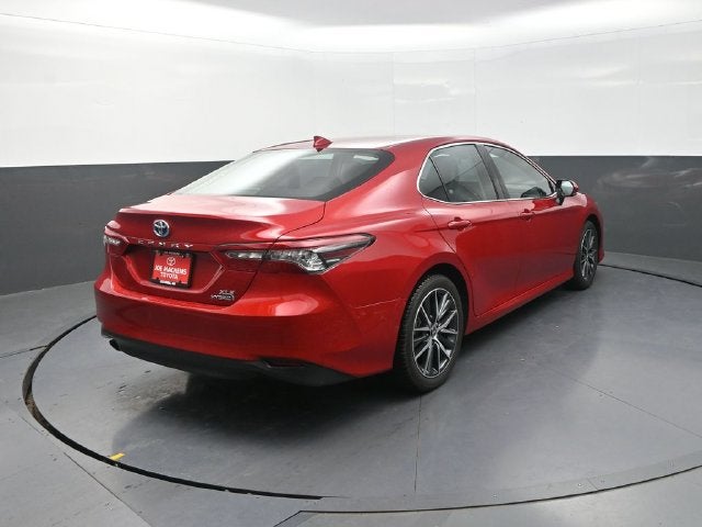 2023 Toyota Camry Hybrid XLE