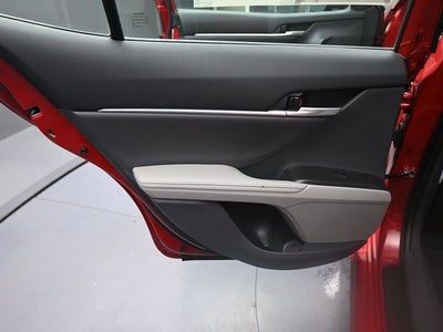 2023 Toyota Camry Hybrid XLE