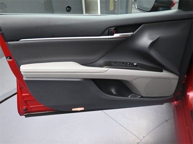 2023 Toyota Camry Hybrid XLE