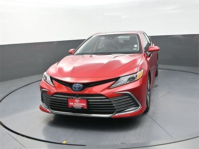 2023 Toyota Camry Hybrid XLE