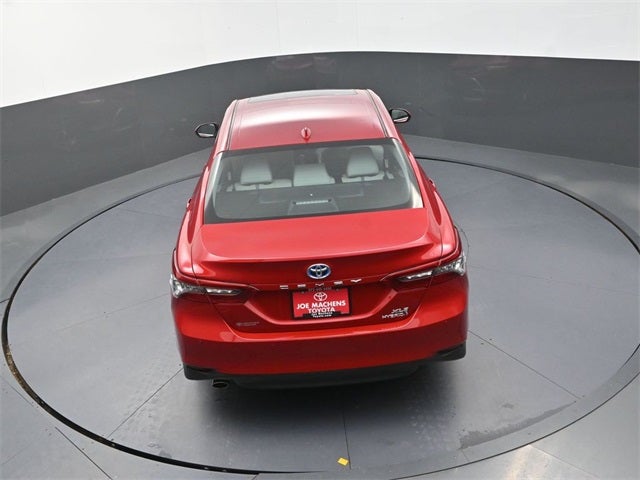 2023 Toyota Camry Hybrid XLE