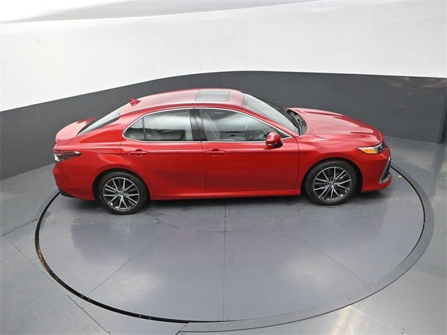 2023 Toyota Camry Hybrid XLE