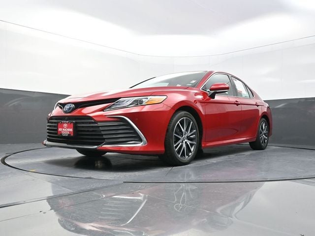 2023 Toyota Camry Hybrid XLE