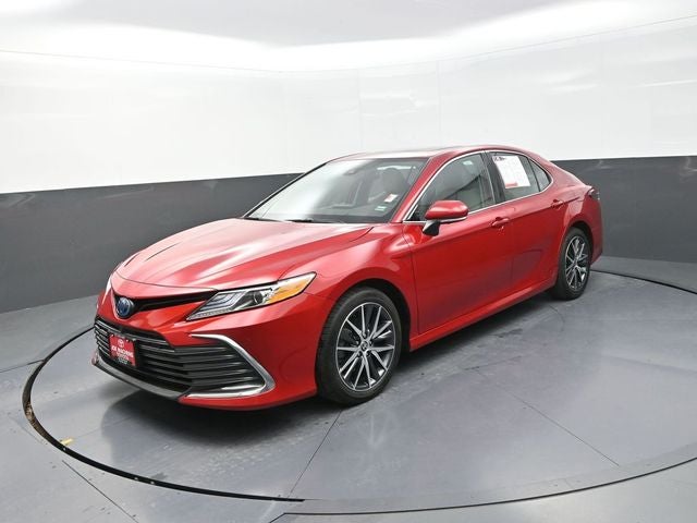 2023 Toyota Camry Hybrid XLE