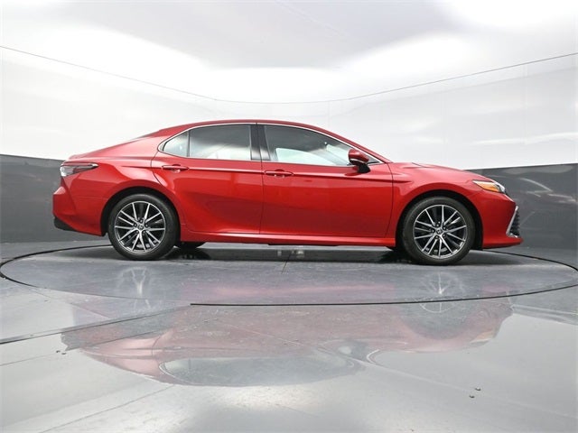 2023 Toyota Camry Hybrid XLE