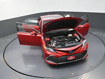 2023 Toyota Camry Hybrid XLE