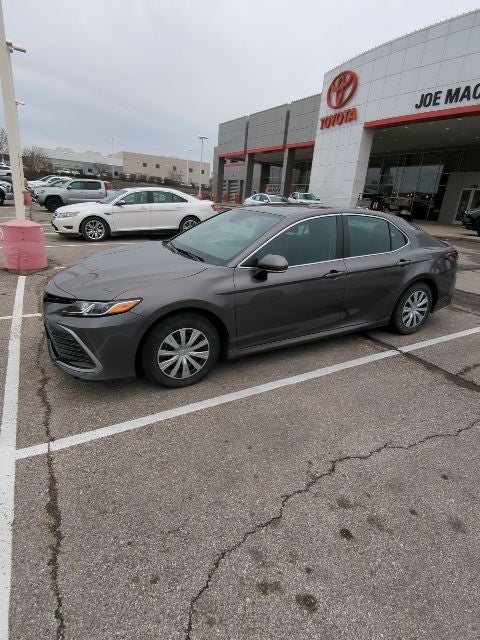 2023 Toyota Camry Hybrid LE