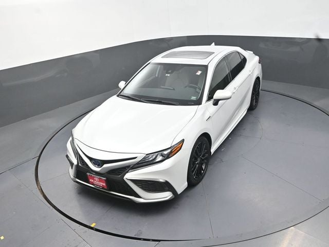 2021 Toyota Camry Hybrid XSE