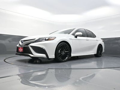 2021 Toyota Camry Hybrid XSE