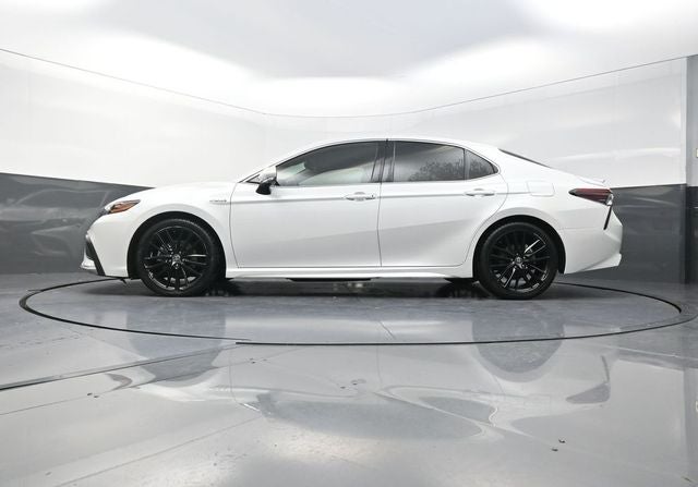 2021 Toyota Camry Hybrid XSE