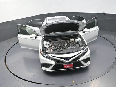 2021 Toyota Camry Hybrid XSE