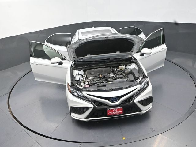 2021 Toyota Camry Hybrid XSE