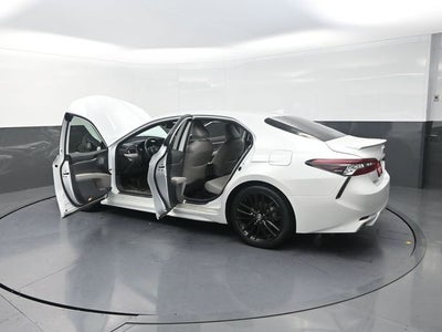 2021 Toyota Camry Hybrid XSE