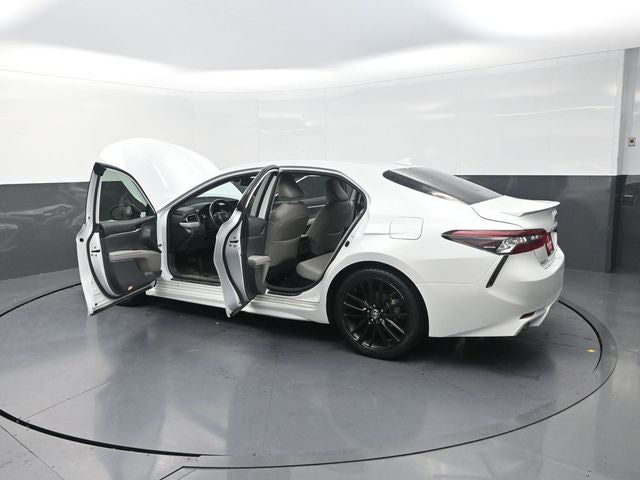 2021 Toyota Camry Hybrid XSE