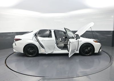 2021 Toyota Camry Hybrid XSE