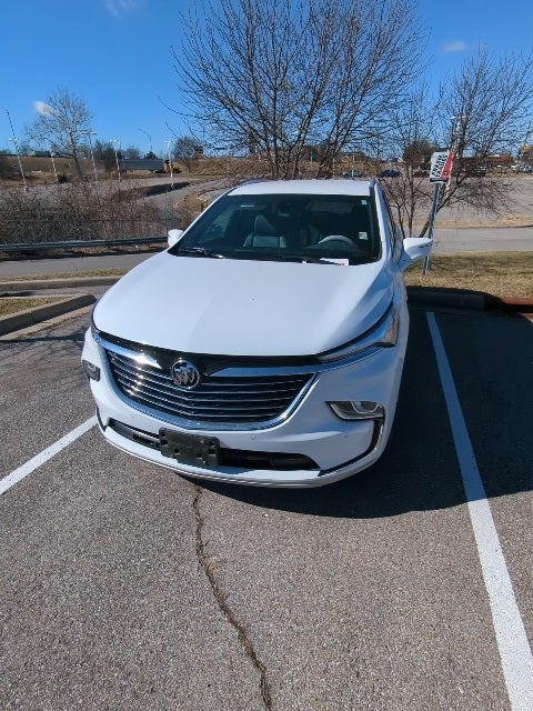 2022 Buick Enclave Essence