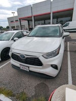 2023 Toyota Highlander Hybrid Bronze Edition