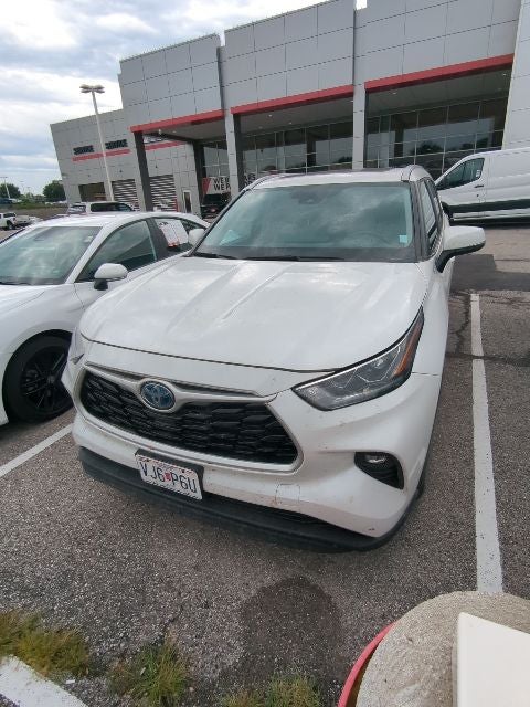 2023 Toyota Highlander Hybrid Bronze Edition