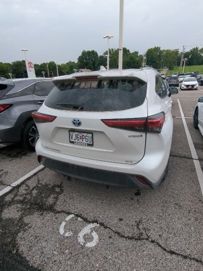 2023 Toyota Highlander Hybrid Bronze Edition