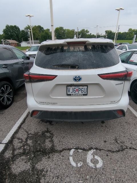 2023 Toyota Highlander Hybrid Bronze Edition