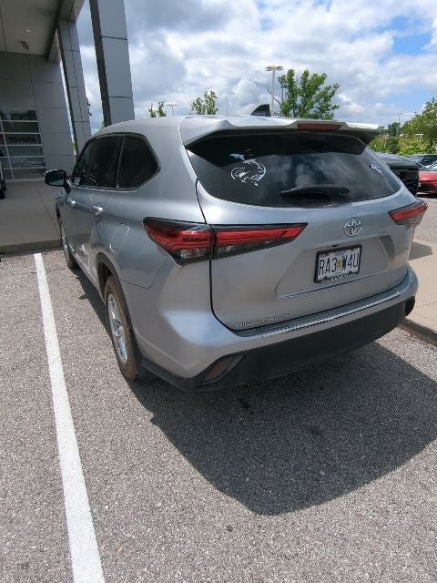 2022 Toyota Highlander LE