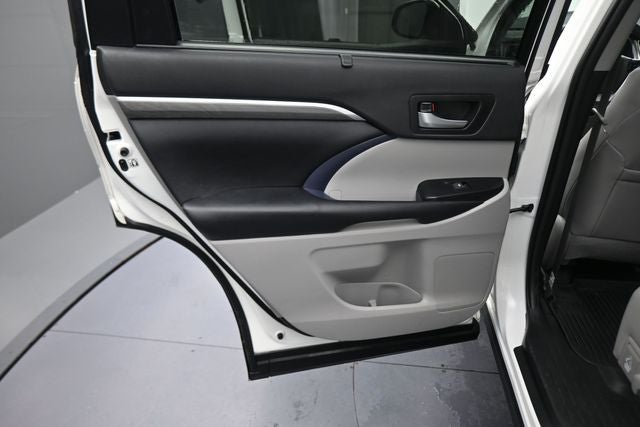 2019 Toyota Highlander Hybrid Limited Platinum