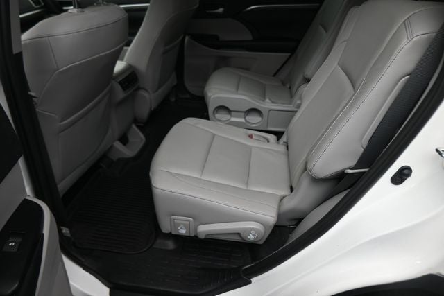 2019 Toyota Highlander Hybrid Limited Platinum