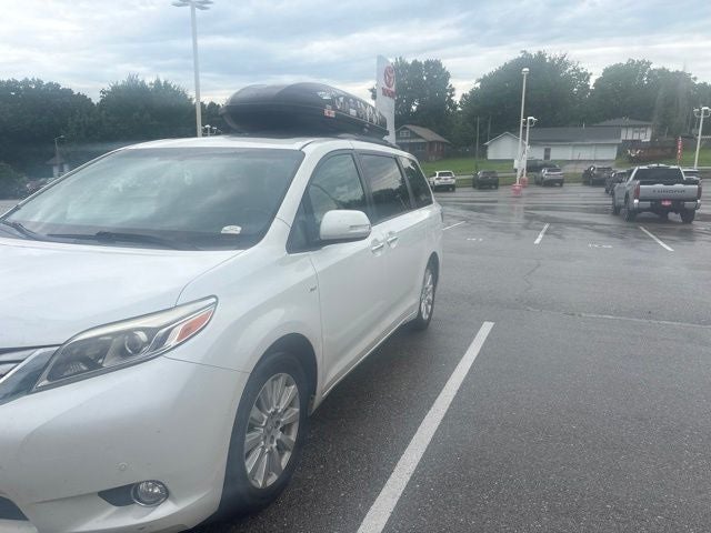 2016 Toyota Sienna Limited 7 Passenger