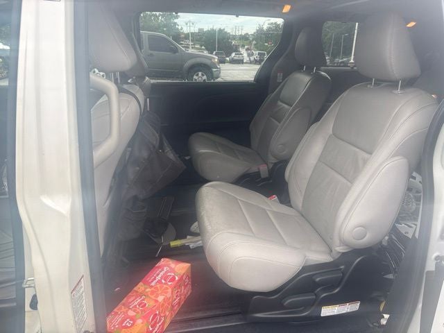 2016 Toyota Sienna Limited 7 Passenger