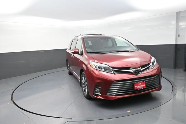 2020 Toyota Sienna Limited 7 Passenger