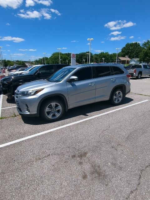 2017 Toyota Highlander Limited