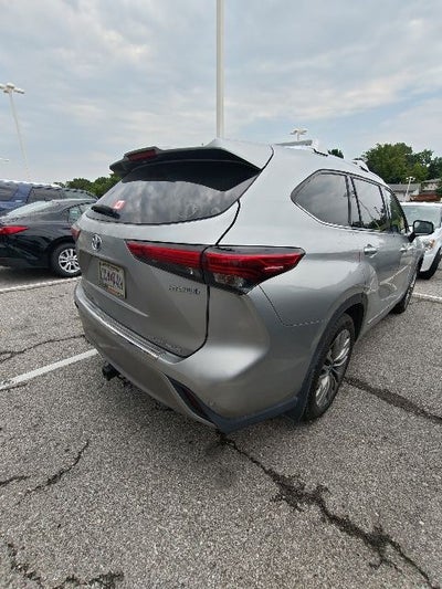 2021 Toyota Highlander Hybrid Platinum