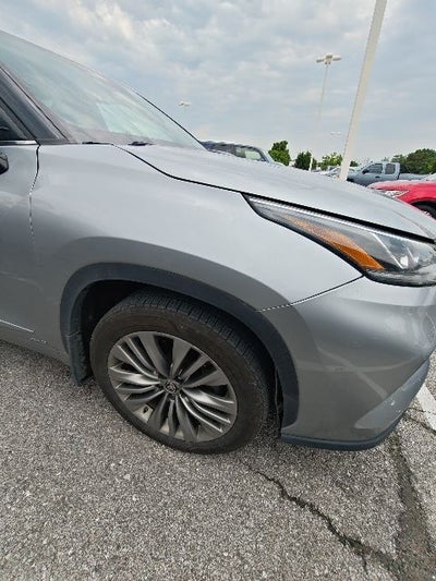 2021 Toyota Highlander Hybrid Platinum
