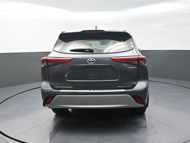 2020 Toyota Highlander Hybrid Platinum