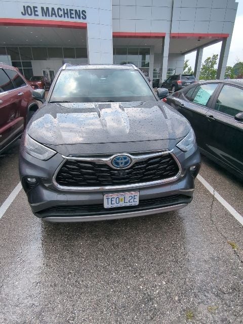 2020 Toyota Highlander Hybrid Platinum