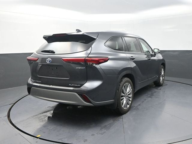 2020 Toyota Highlander Hybrid Platinum