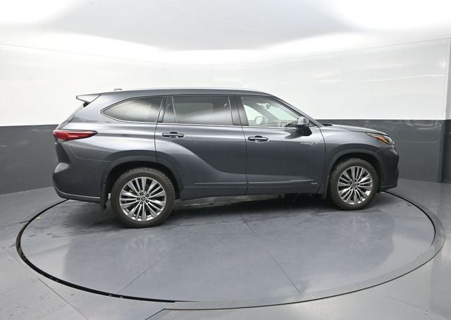 2020 Toyota Highlander Hybrid Platinum