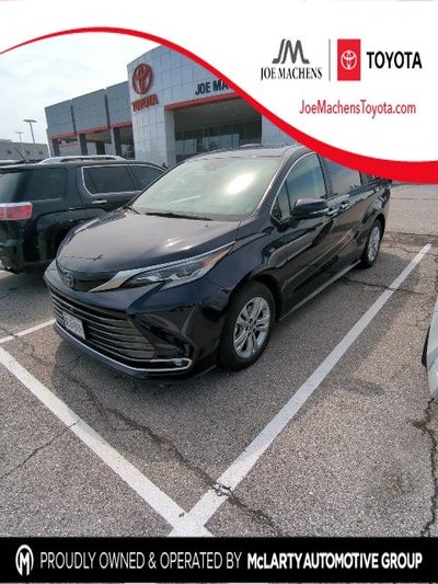 2022 Toyota Sienna Platinum 7 Passenger