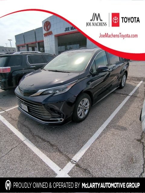 2022 Toyota Sienna Platinum 7 Passenger