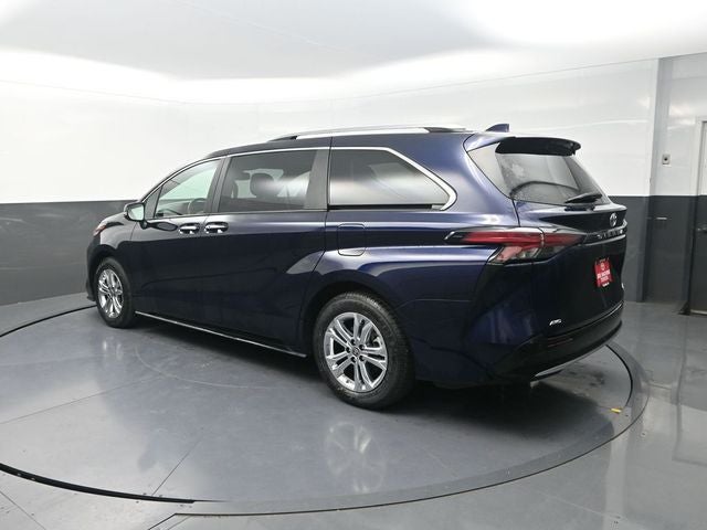 2022 Toyota Sienna Platinum 7 Passenger