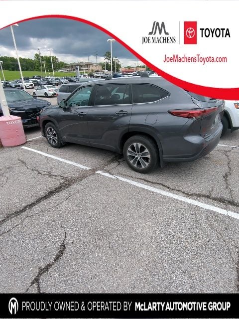 2022 Toyota Highlander Hybrid XLE