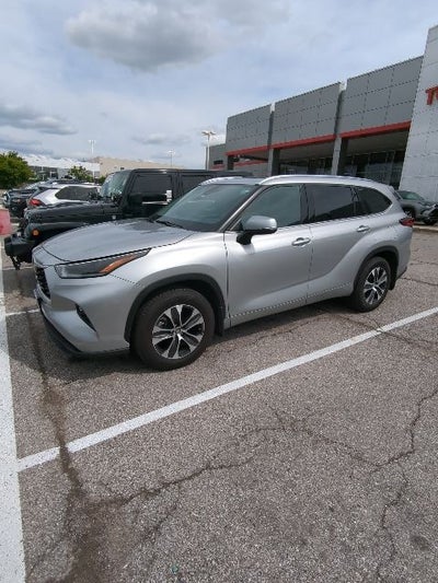 2021 Toyota Highlander XLE