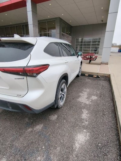 2021 Toyota Highlander Hybrid XLE