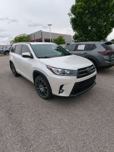 2018 Toyota Highlander SE