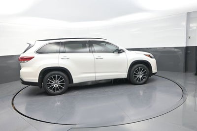 2018 Toyota Highlander SE